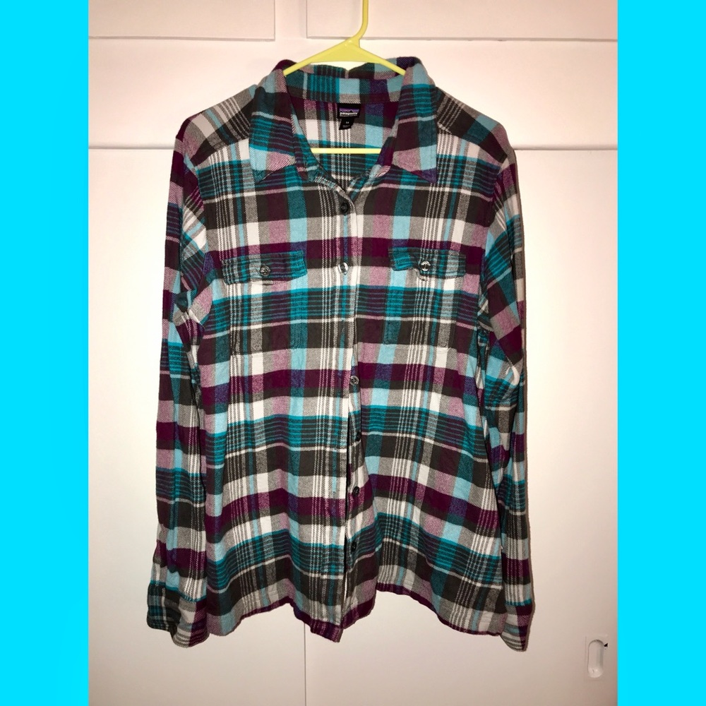 Women’s Patagonia Button Down Flannel